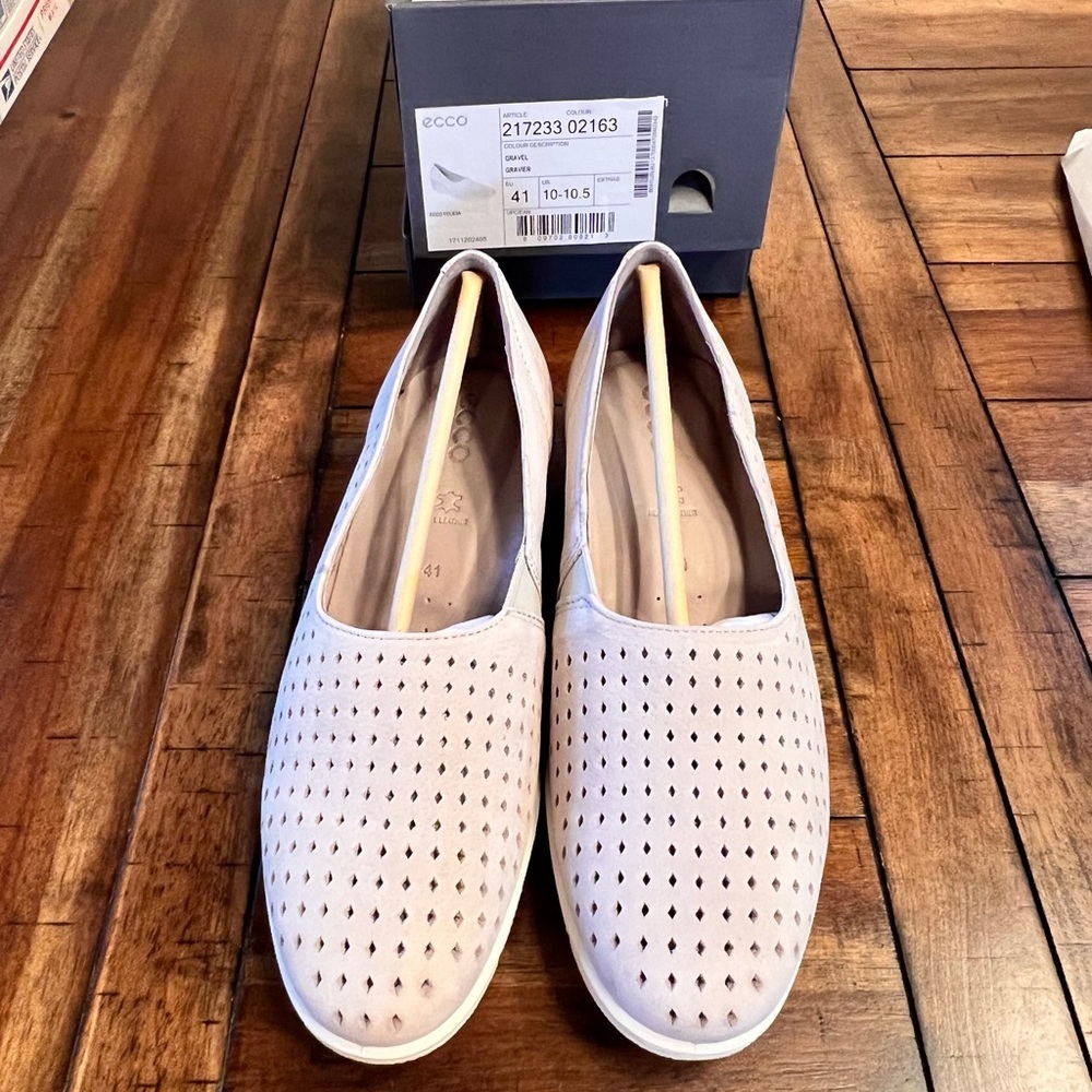 FINAL SALE🎉NWB ECCO Felicia Slip on shoes